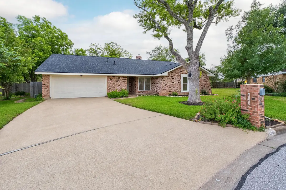 4805 Midoak Cir, Austin, TX 78749 - #1