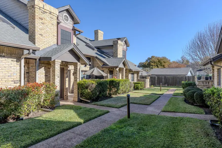 10819 Crown Colony Dr #11, Austin, TX 78747 - Image #2