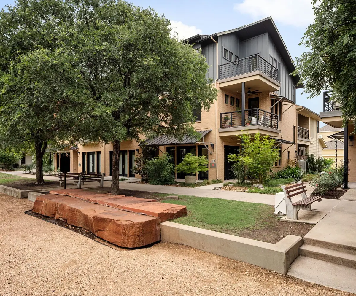 4552 Page St, Austin, TX 78723 - #1