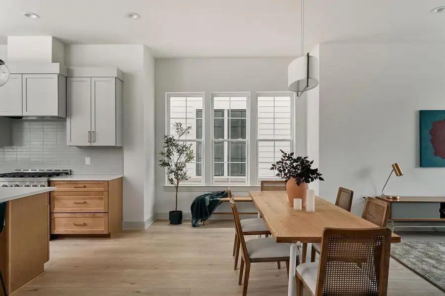 2209 Woodland Ave #602, Austin, TX 78741 - Image #2