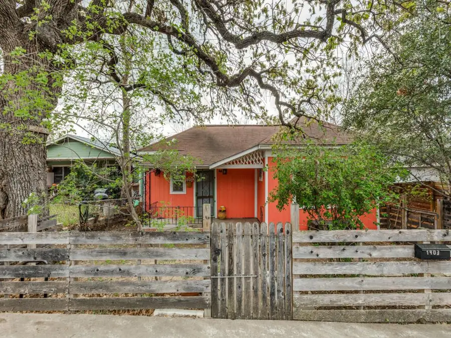 1903 E 10th St, Austin, TX 78702 - #2