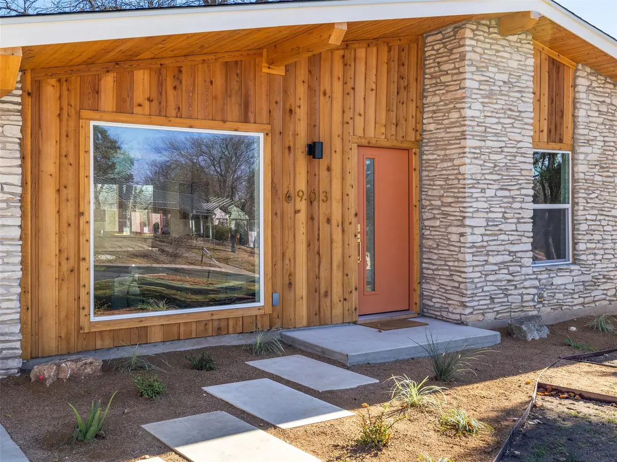 6903 N La Salle Dr, Austin, TX 78723 - Image #1