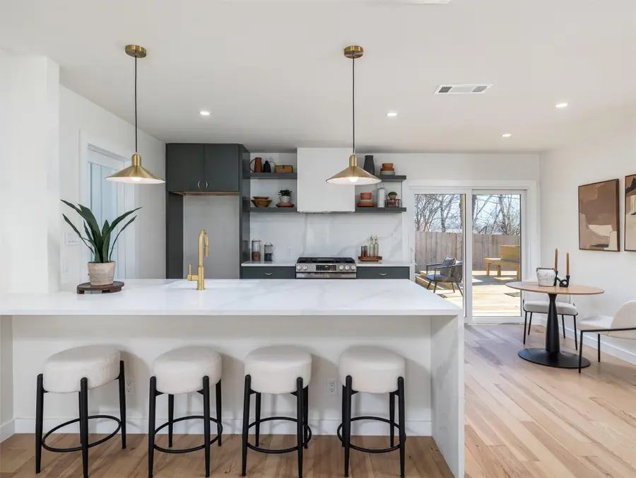 6903 N La Salle Dr, Austin, TX 78723 - Image #3