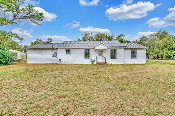 200 S Narcissus St, Thornton, TX 75838