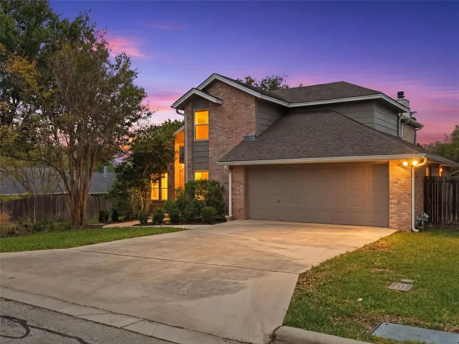 968 Queens Dr, New Braunfels, TX 78130 - #2