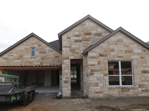 129 Bishop Wood Rd, Dripping Springs, TX 78620