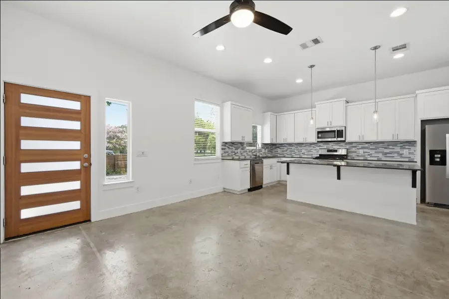6213 Felix Ave #A, Austin, TX 78741 - #3