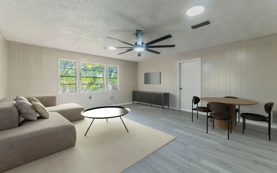 574 Oaklawn Dr, Rockdale, TX 76567 - Image #2