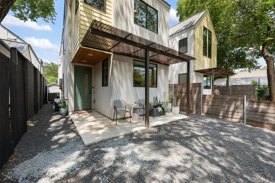 1114 E 3rd St #1, Austin, TX 78702 - #2