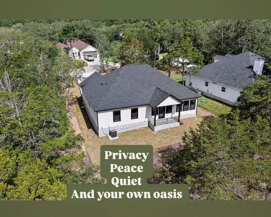 137 N Pohakea Dr, Bastrop, TX 78602 - #2