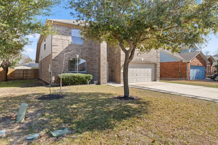 320 Lone Star Blvd, Hutto, TX 78634 - #2
