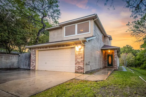 110 Hunter Ridge Rd, San Marcos, TX 78666
