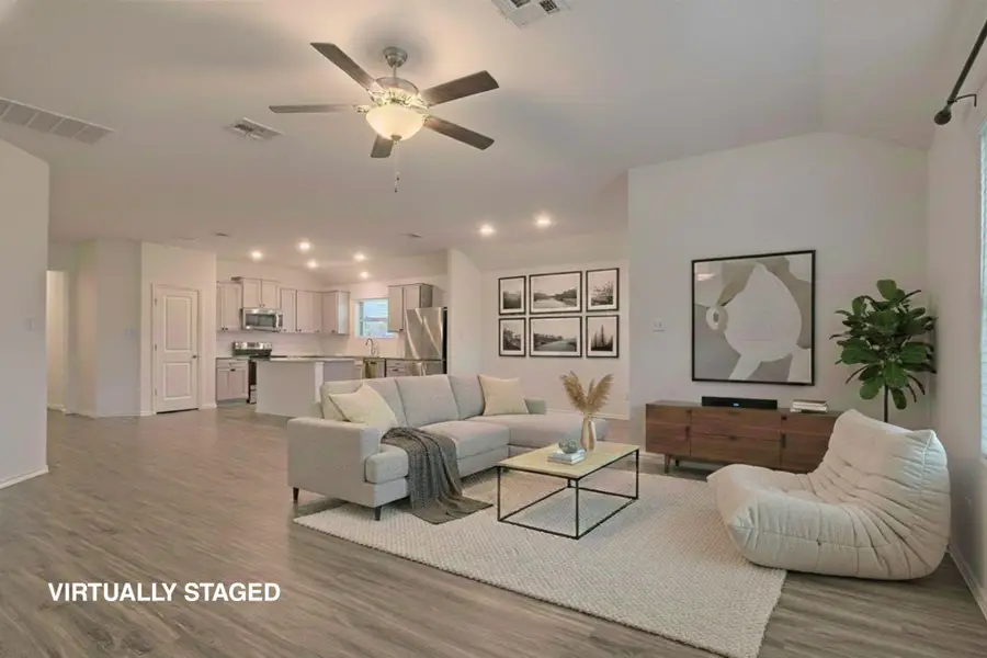 108 Pumpkin Dr, Hutto, TX 78634 - Image #3