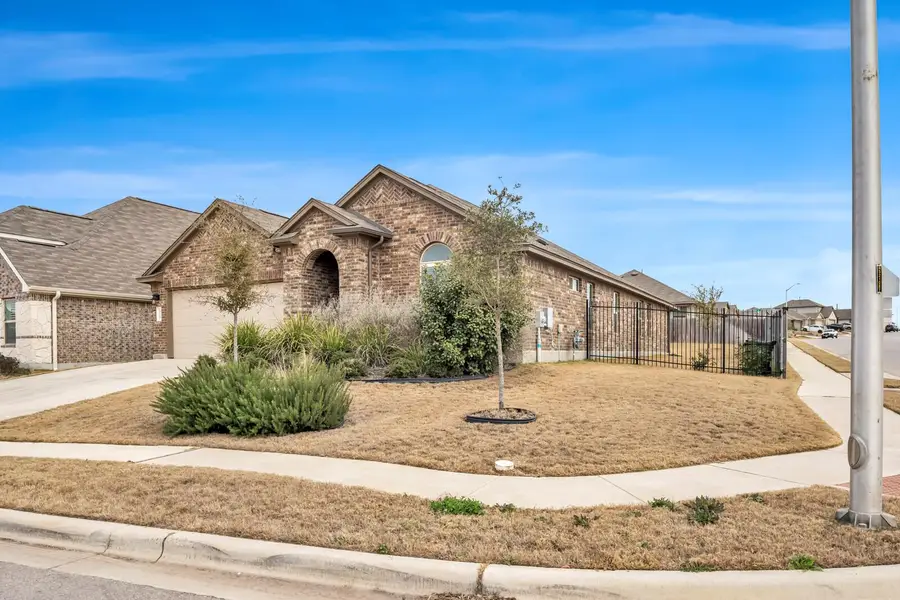 539 Merlin Ln, Leander, TX 78641 - #2