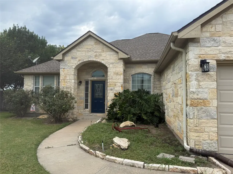 125 Rose Mayer Loop, La Grange, TX 78945 - #2