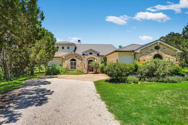 831 Southriver Rd, Wimberley, TX 78676