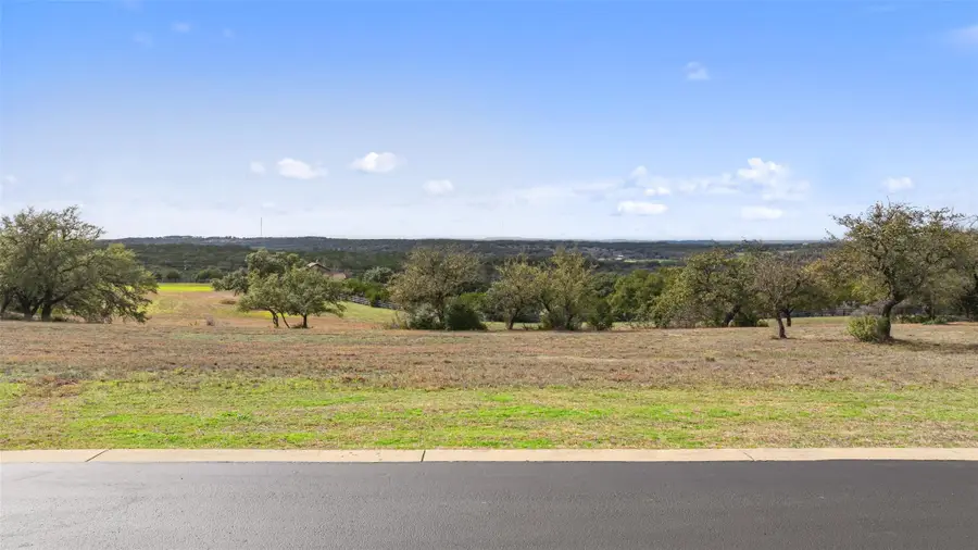 106 Quail Pt, Spicewood, TX 78669 - Image #3