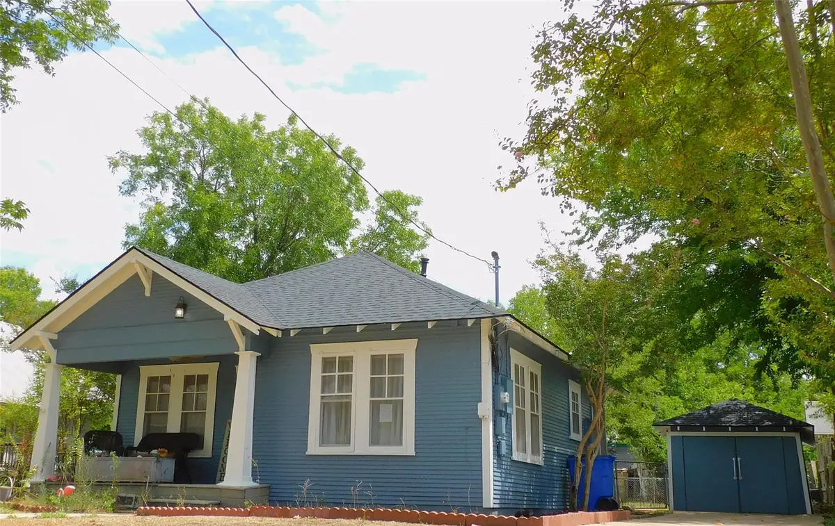 1111 Mclain St, Taylor, TX 76574 - Image #1