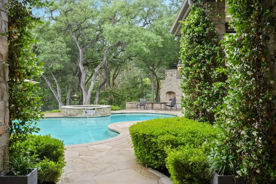 2808 Calaw Cv, Austin, TX 78746 - #2