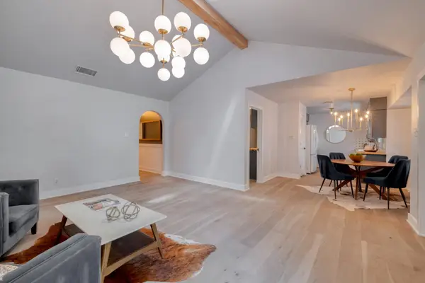 6609 Krollton Dr, Austin, TX 78745