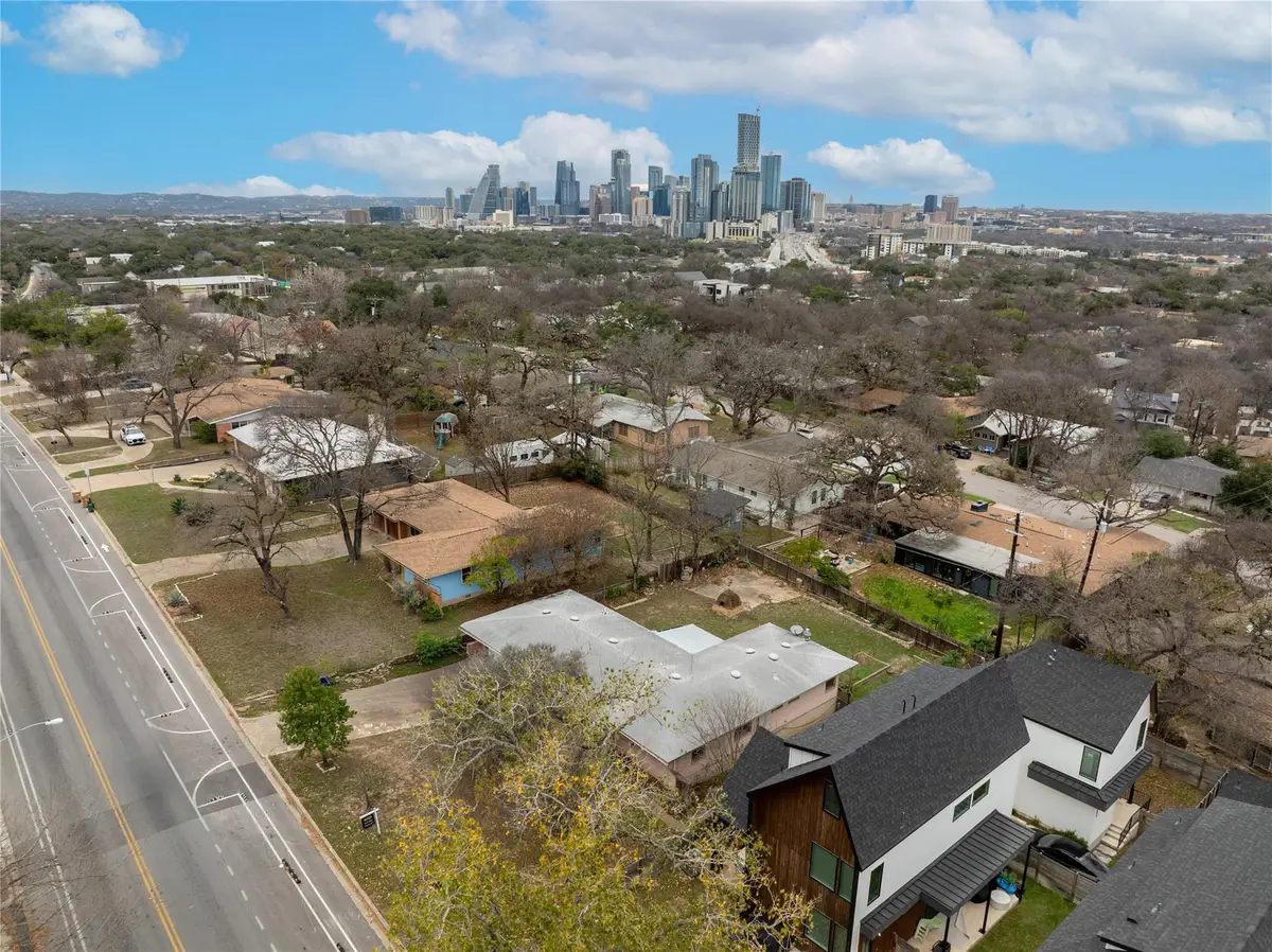 1710 Woodland Ave, Austin, TX 78741 - #1