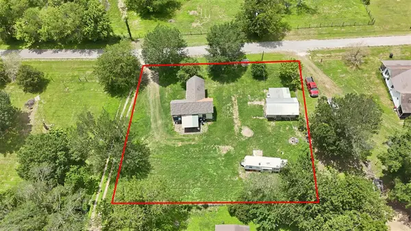 148 Brenham St, McDade, TX 78650
