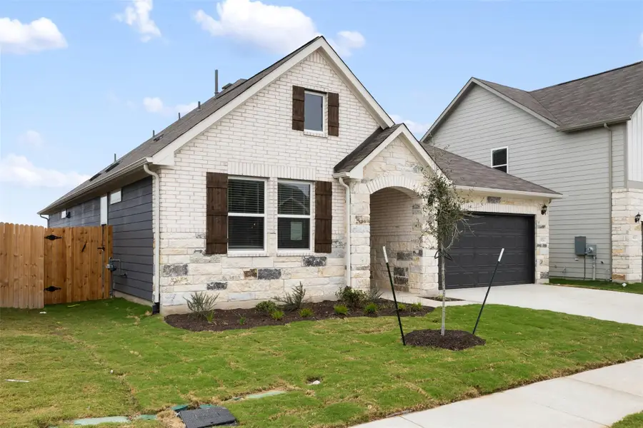 9716 Serene Bliss Ln, Buda, TX 78610 - Image #2