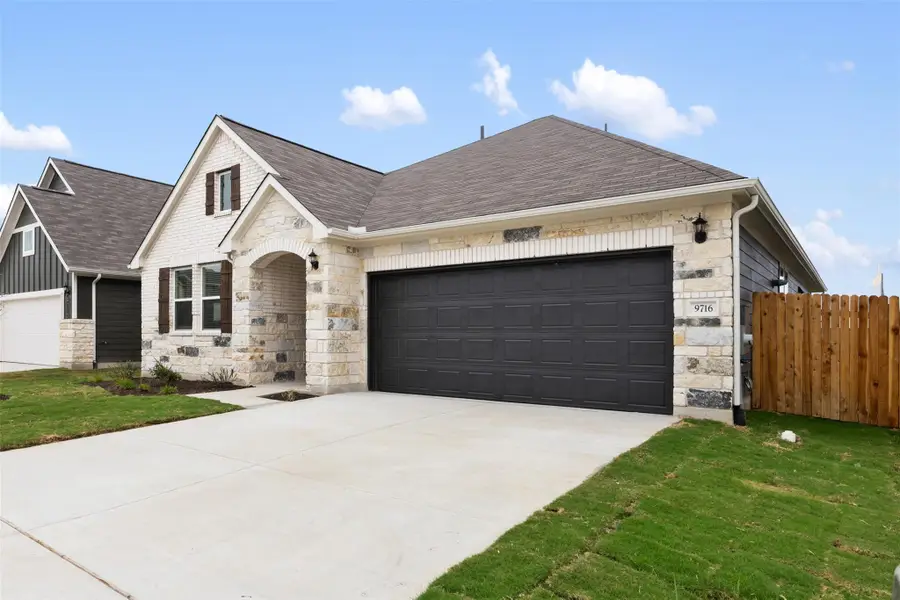 9716 Serene Bliss Ln, Buda, TX 78610 - Image #3