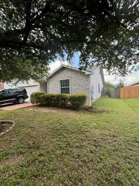 206 Rinehardt St, Hutto, TX 78634 - #2