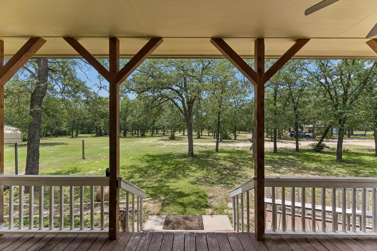 1811 W Old Lockhart Rd, West Point, TX 78963 - #1