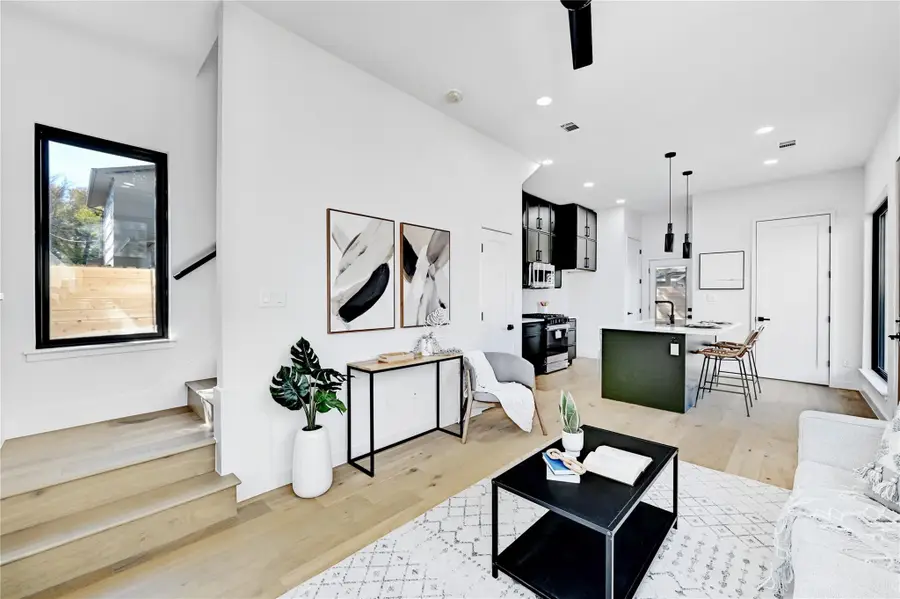 2717 Lyons Rd #2, Austin, TX 78702 - Image #3