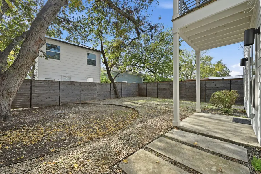 2811 Garwood Unit B St, Austin, TX 78702 - Image #3