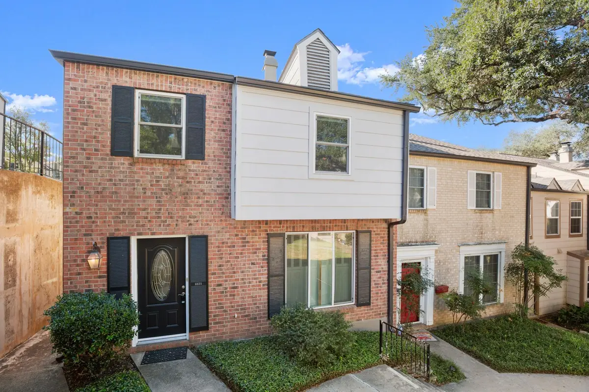 6631 Valleyside Rd, Austin, TX 78731 - Image #1