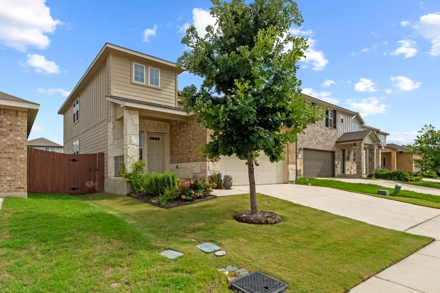 520 Longmount Cv, Liberty Hill, TX 78642 - #3