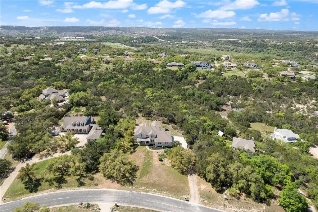 19215 White Horse Cv, Spicewood, TX 78669 - #1