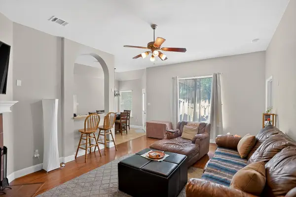 238 Johnnys Way, Kyle, TX 78640