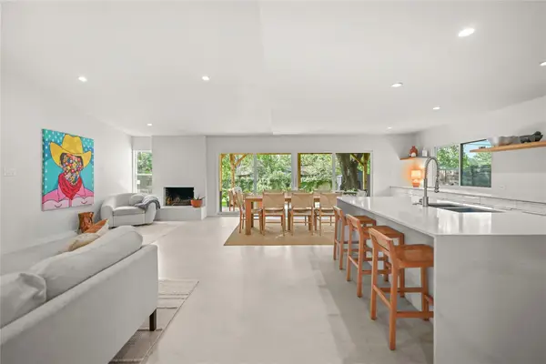 5115 Creekline Dr, Austin, TX 78745