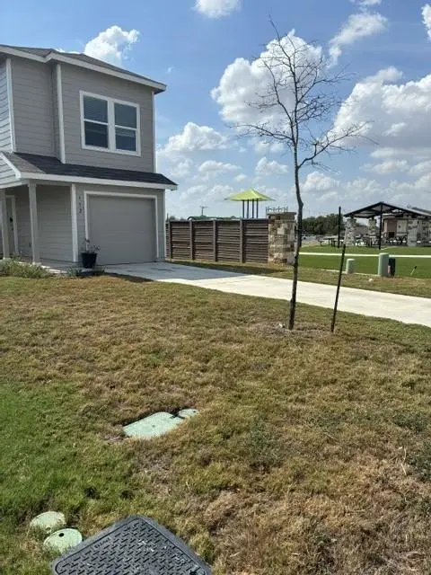 632 Commander Abbott Dr, Jarrell, TX 76537 - #1