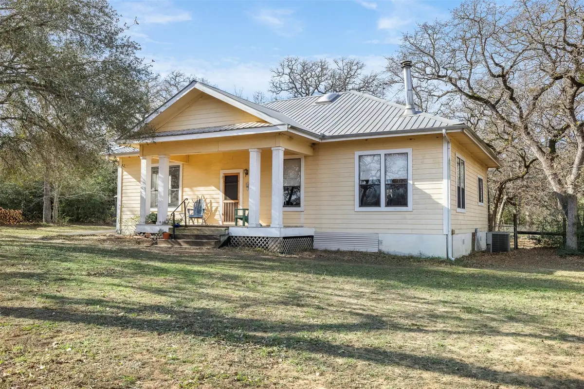 1139 Private Road 7009 Rd, Lexington, TX 78947 - Image #1