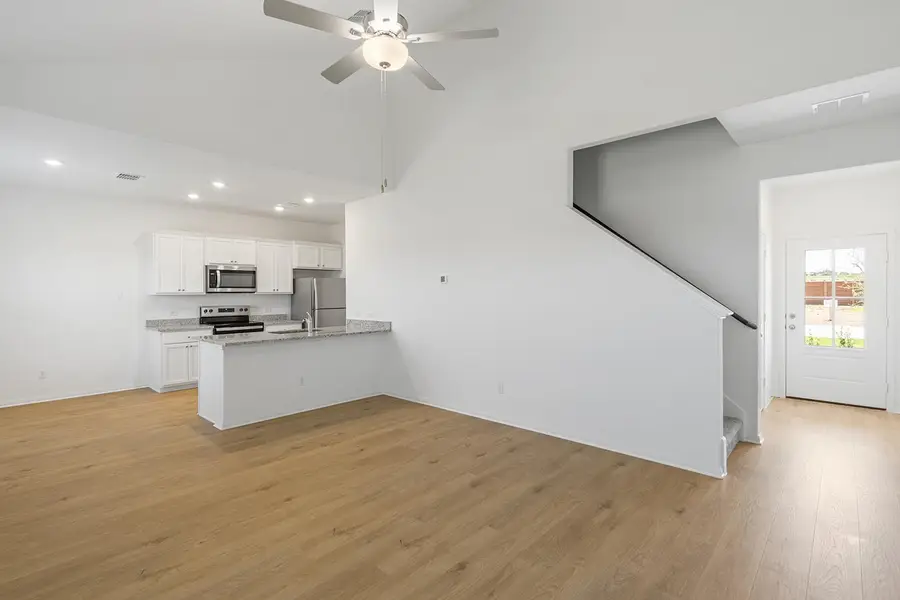 113 Desert Hare Dr, Jarrell, TX 76537 - #2