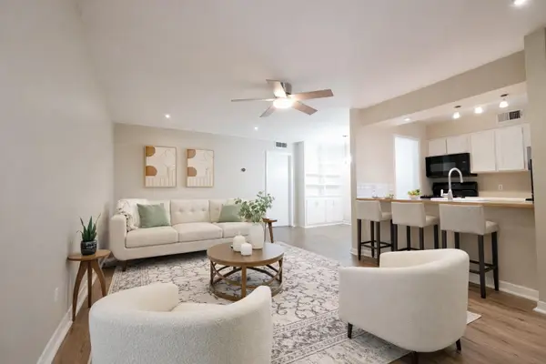 1240 Barton Hills Dr #111, Austin, TX 78704