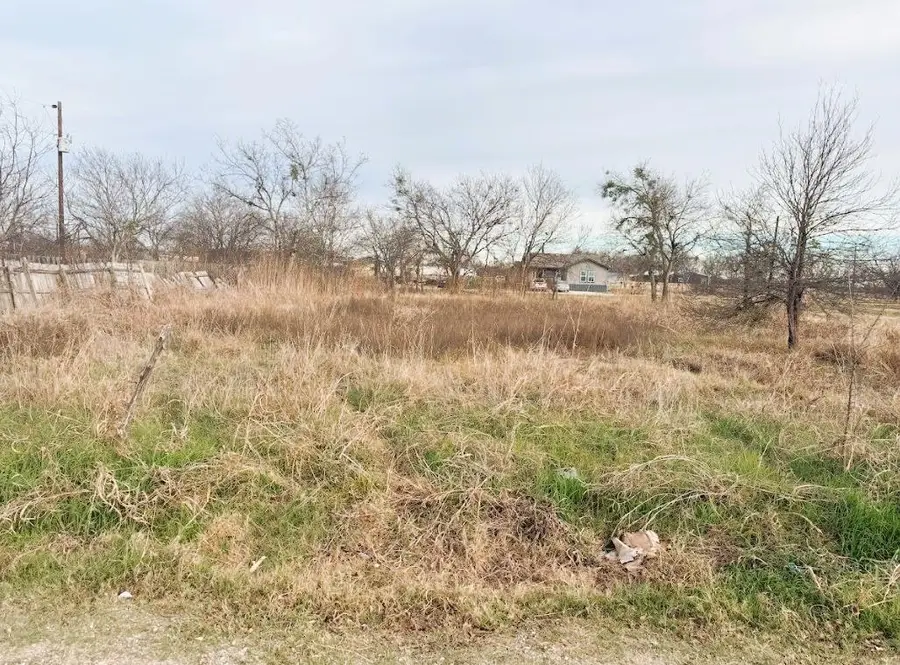 700 S Cotrell St, Bartlett, TX 76511 - Image #3