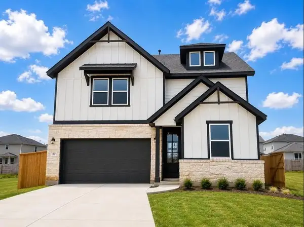 140 Arlington Park Loop, Hutto, TX 78634