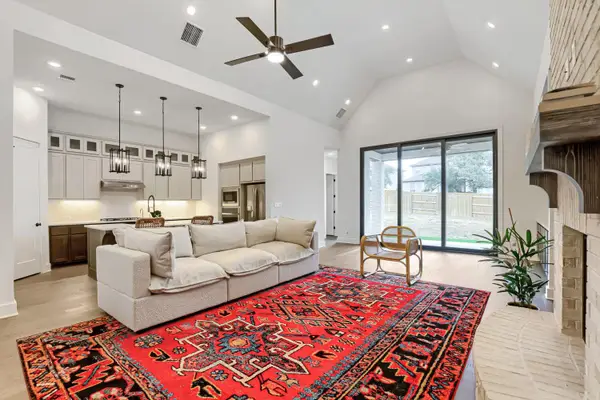 404 Jackson River Loop, Kyle, TX 78640