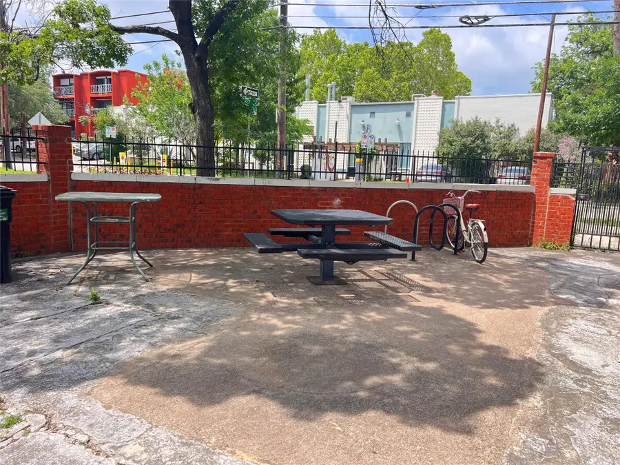 712 W 21st St #205, Austin, TX 78705 - #3