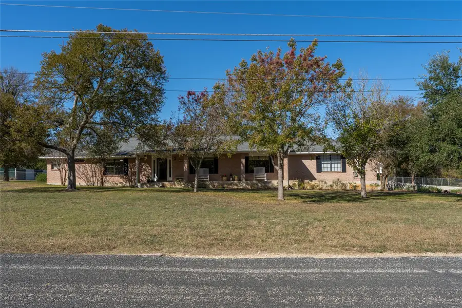 306 Starview Dr, Georgetown, TX 78628 - Image #2