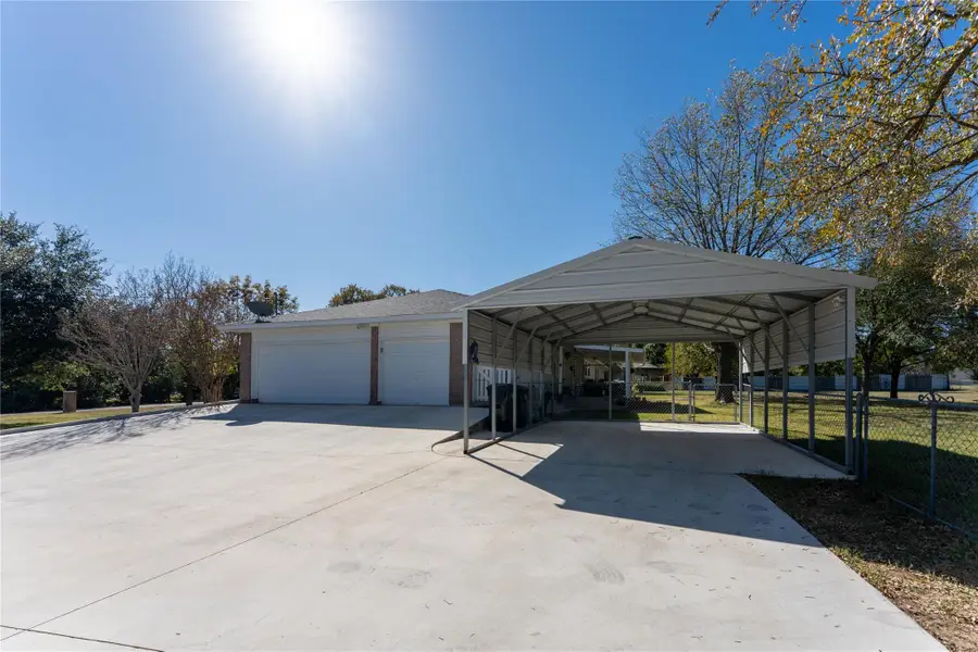 306 Starview Dr, Georgetown, TX 78628 - Image #3