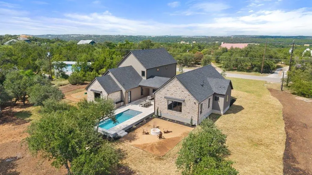 9207 Zyle Rd, Austin, TX 78737 - #1