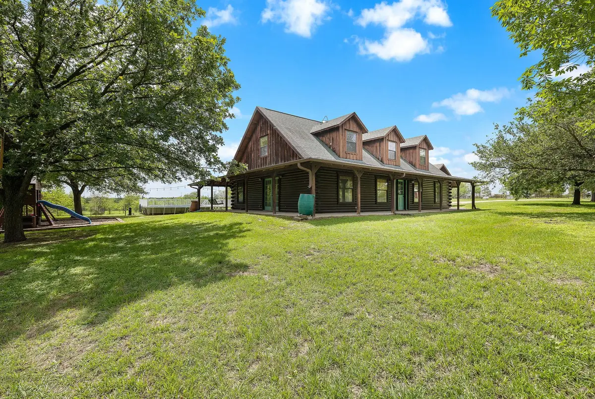 571 Balch Rd, Elgin, TX 78621 - #1