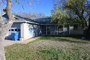 817 Lexington Rd, Elgin, TX 78621 - #1